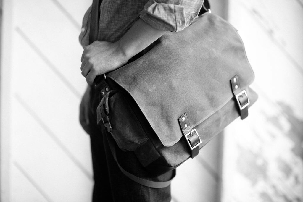 Hudson Messenger Bag - Tobacco Wax Twill - Ernest Alexander